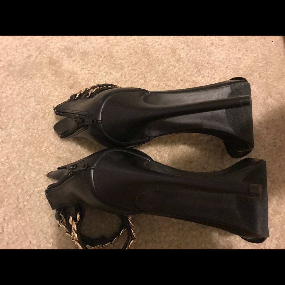 Black heels